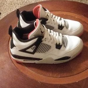 Jordans Sneakers